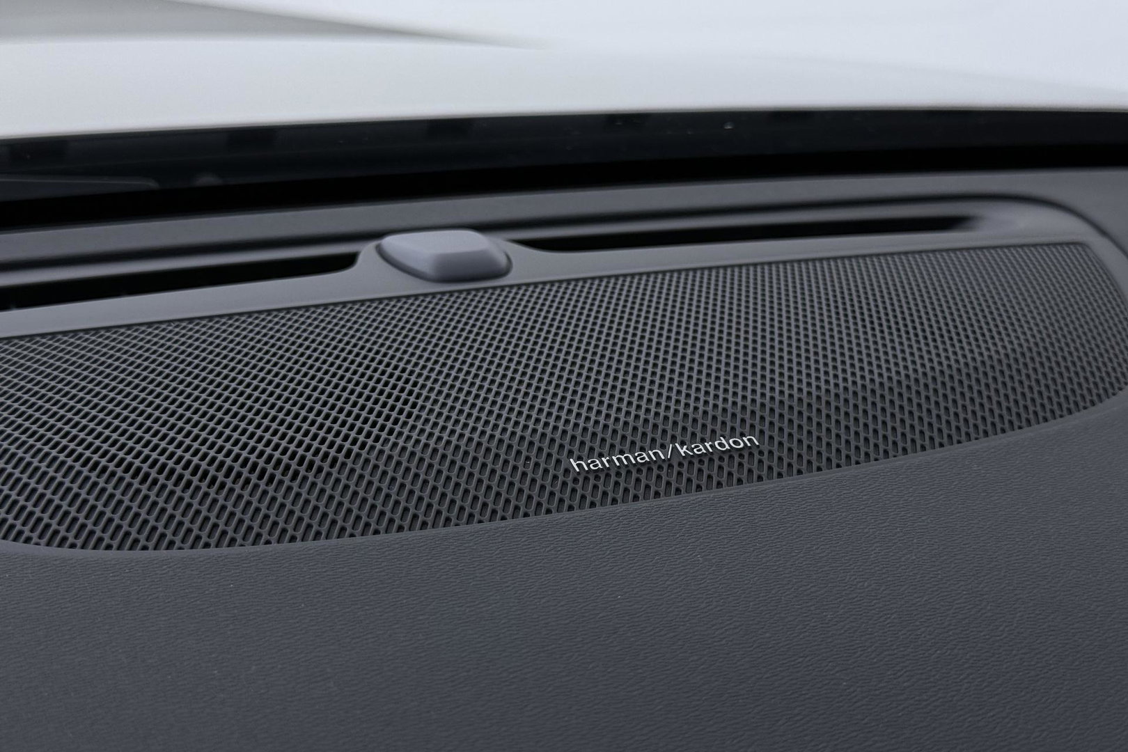 Volvo V60 T6 Plus Bright | LONG RANGE | Harman/Kardon | BLIS | Memory | Trekhaak | ACC | Camera | Stoel+Stuurverwarming