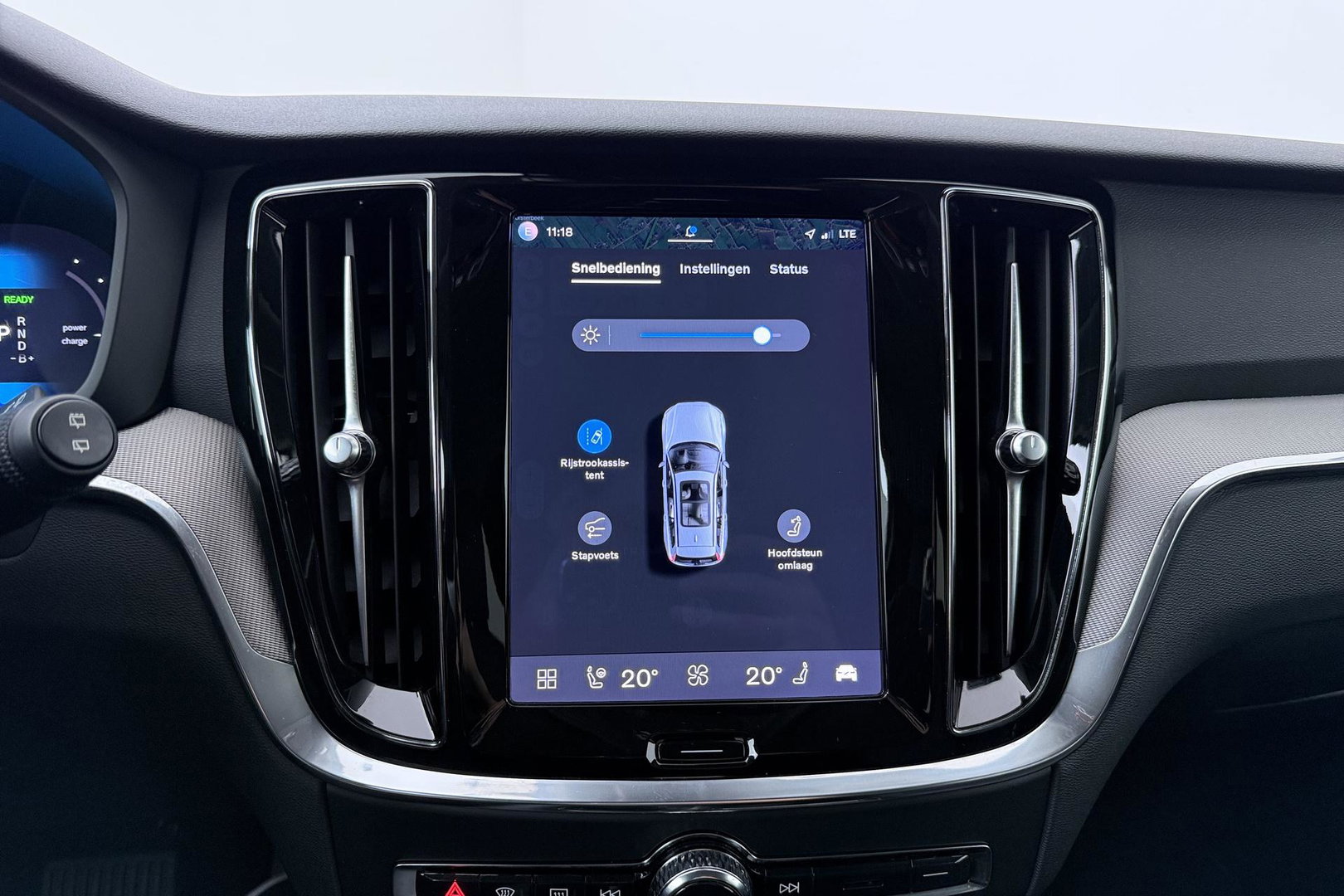 Volvo V60 T6 Plus Bright | LONG RANGE | Harman/Kardon | BLIS | Memory | Trekhaak | ACC | Camera | Stoel+Stuurverwarming