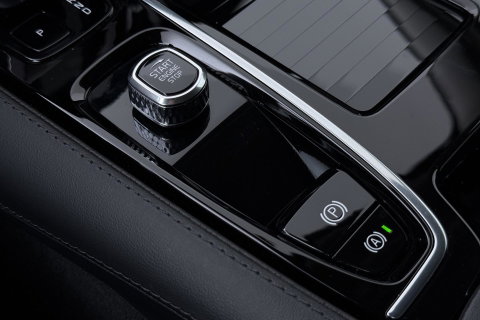 Volvo V60 T6 Plus Bright | LONG RANGE | Harman/Kardon | BLIS | Memory | Trekhaak | ACC | Camera | Stoel+Stuurverwarming