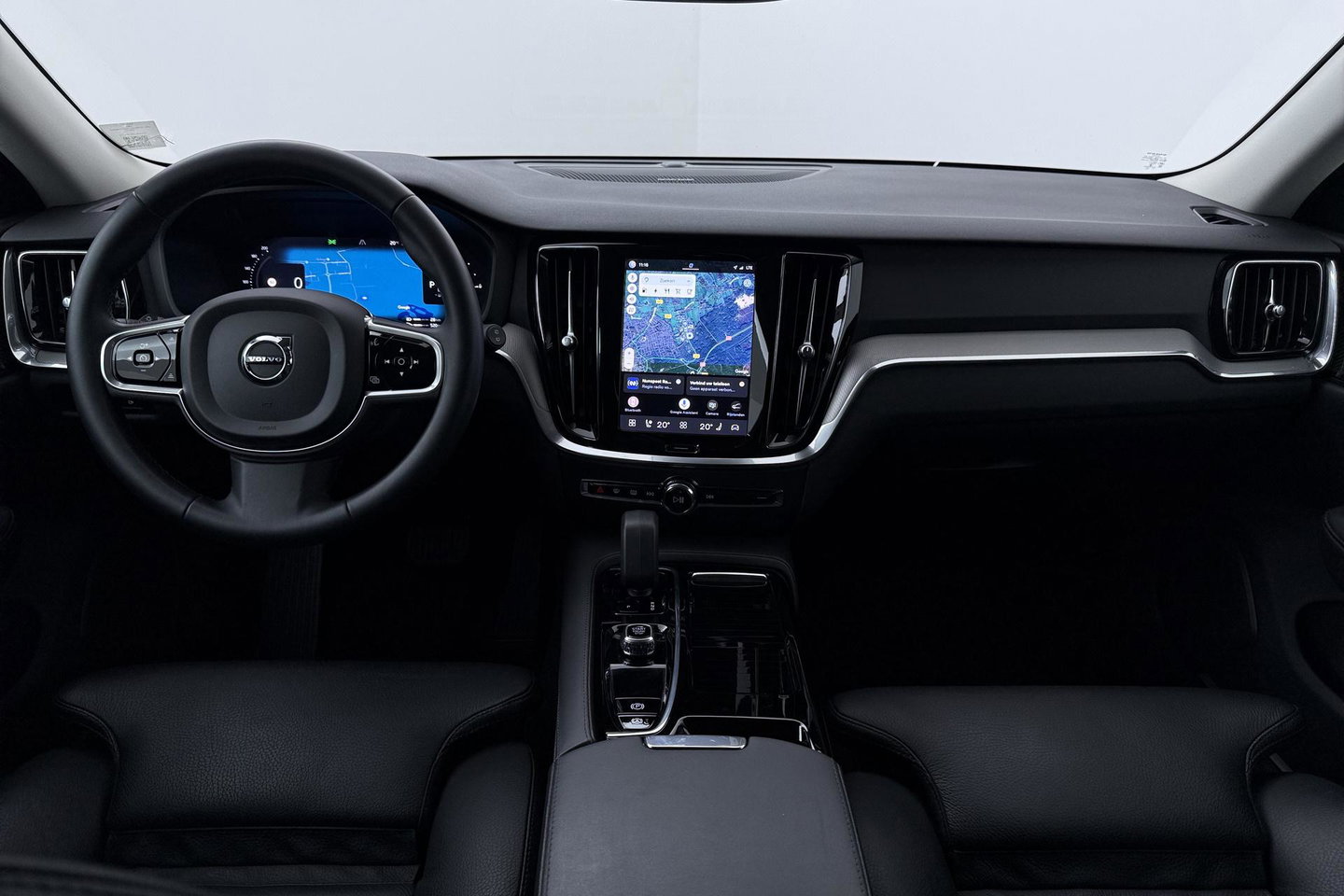 Volvo V60 T6 Plus Bright | LONG RANGE | Harman/Kardon | BLIS | Memory | Trekhaak | ACC | Camera | Stoel+Stuurverwarming