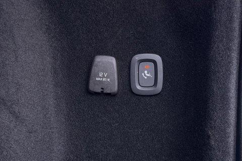 Volvo V60 T6 Plus Bright | LONG RANGE | Harman/Kardon | BLIS | Memory | Trekhaak | ACC | Camera | Stoel+Stuurverwarming