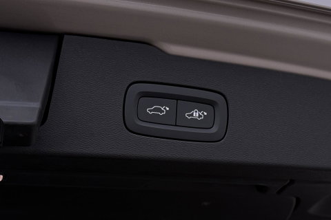 Volvo V60 T6 Plus Bright | LONG RANGE | Harman/Kardon | BLIS | Memory | Trekhaak | ACC | Camera | Stoel+Stuurverwarming