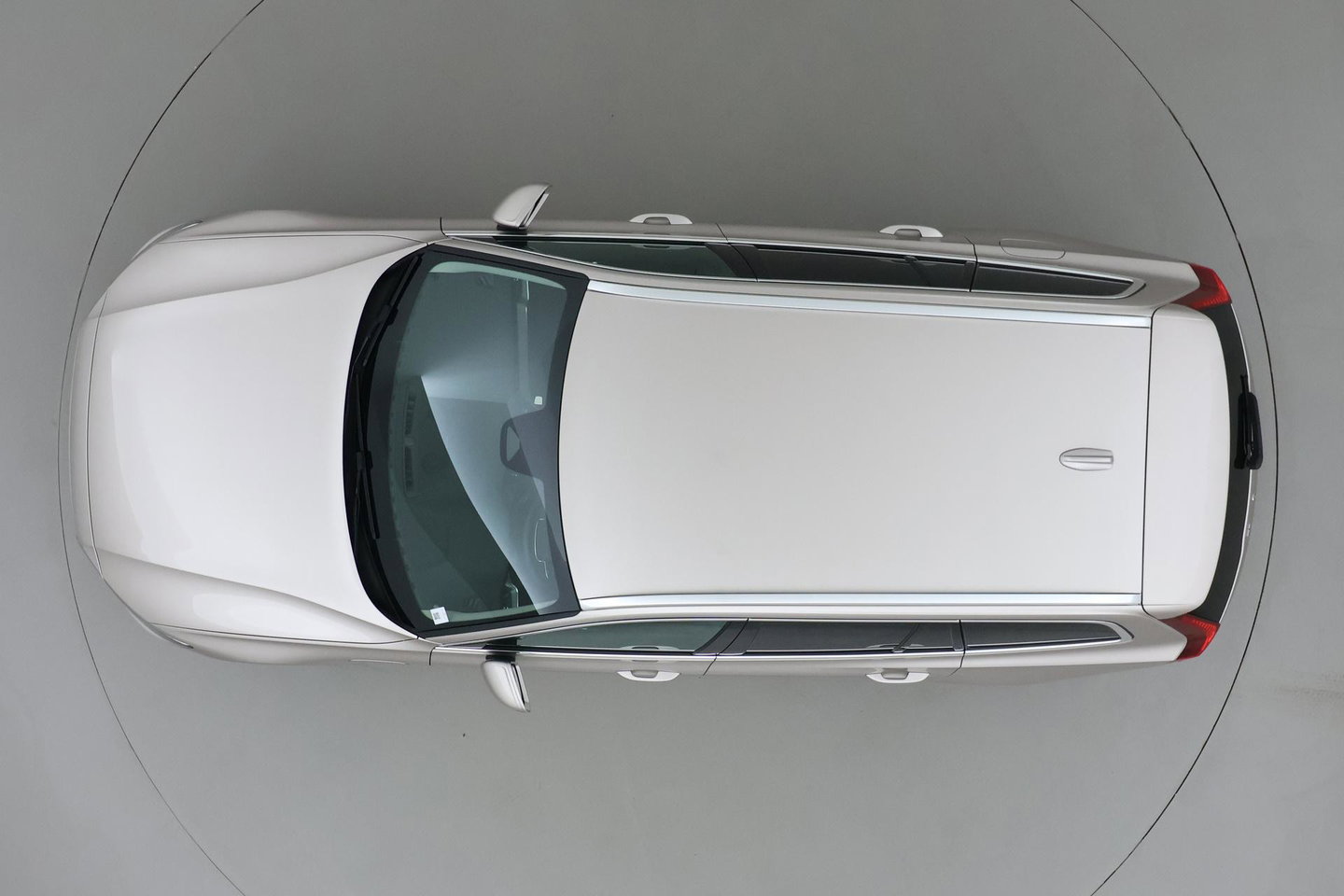 Volvo V60 T6 Plus Bright | LONG RANGE | Harman/Kardon | BLIS | Memory | Trekhaak | ACC | Camera | Stoel+Stuurverwarming