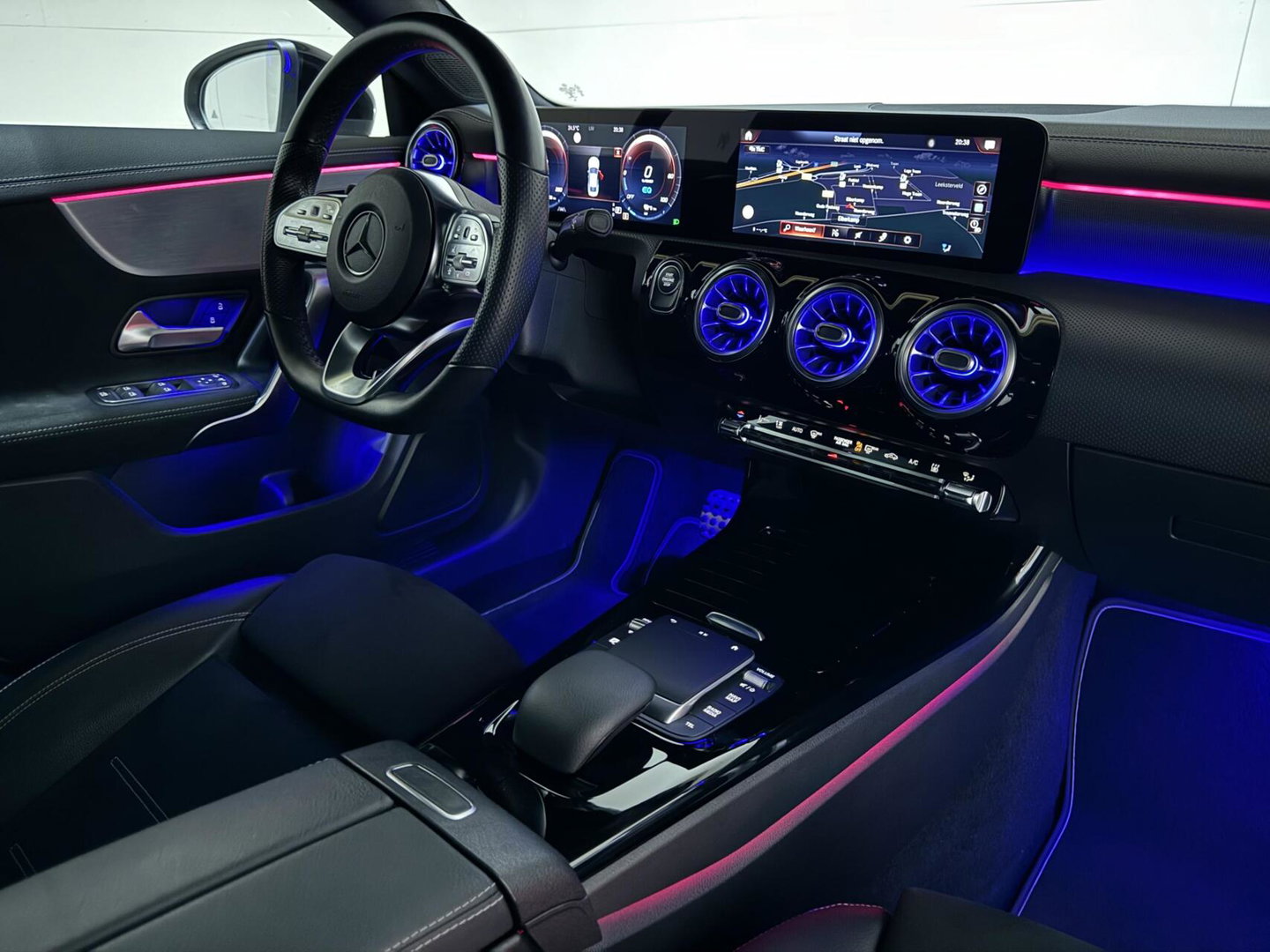 Mercedes-Benz CLA 250e AMG Edition Pano Sfeer Carplay 360º