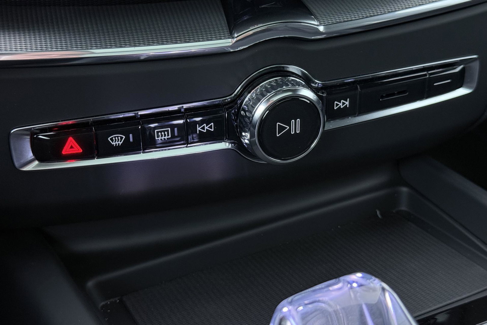 Volvo XC60 T6 Plus Black Edition | Bowers&Wilkins | Panoramadak | 360° Camera | Ventilatie + Massagestoelen | Trekhaak | Pilot Assist
