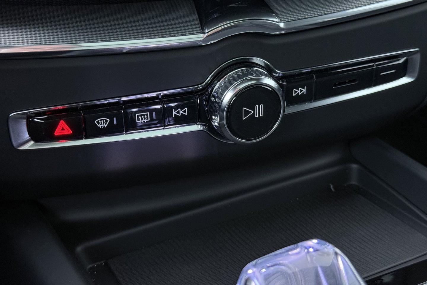 Volvo XC60 T6 Plus Black Edition | Bowers&Wilkins | Panoramadak | 360° Camera | Ventilatie + Massagestoelen | Trekhaak | Pilot Assist