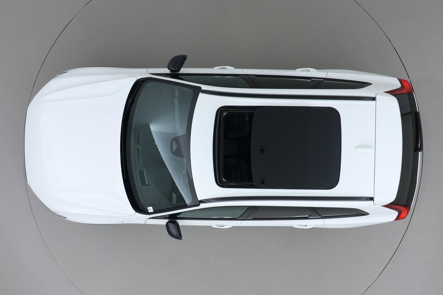 Volvo XC60 T6 Plus Black Edition | Bowers&Wilkins | Panoramadak | 360° Camera | Ventilatie + Massagestoelen | Trekhaak | Pilot Assist