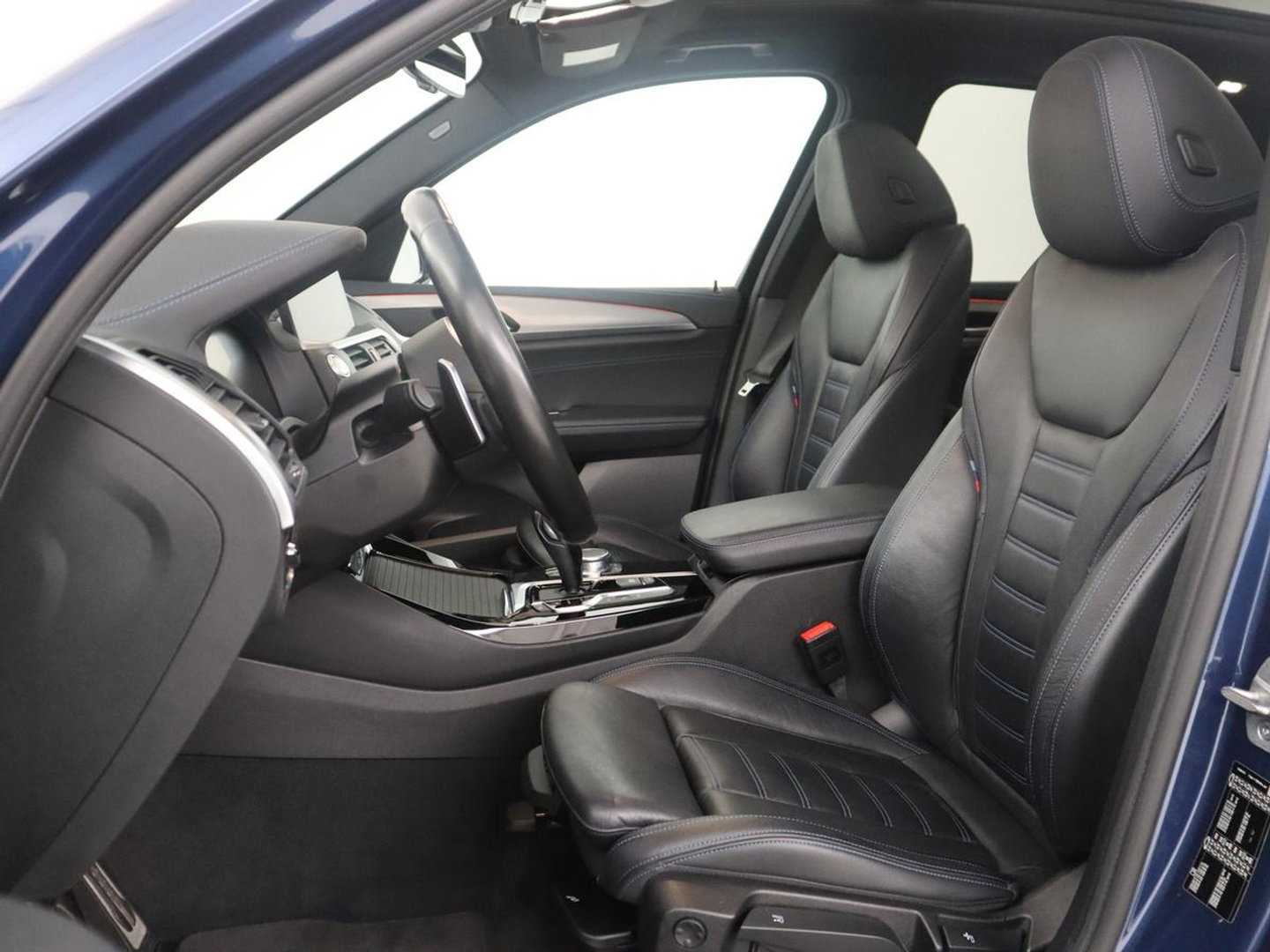 BMW X3 xDrive30e High Executive | Panoramadak | Leder | Adaptive cruise | Head-up | Stoelverwarming | Trekhaak | Sfeerverlichting | Camera | Park assist | Elektrische achterklep