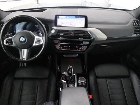 BMW X3 xDrive30e High Executive | Panoramadak | Leder | Adaptive cruise | Head-up | Stoelverwarming | Trekhaak | Sfeerverlichting | Camera | Park assist | Elektrische achterklep