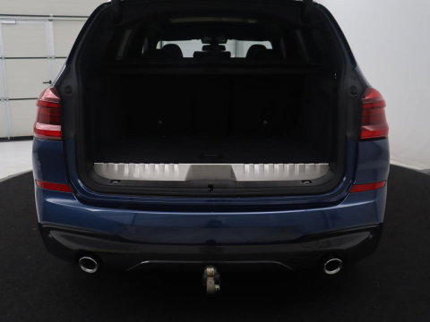 BMW X3 xDrive30e High Executive | Panoramadak | Leder | Adaptive cruise | Head-up | Stoelverwarming | Trekhaak | Sfeerverlichting | Camera | Park assist | Elektrische achterklep