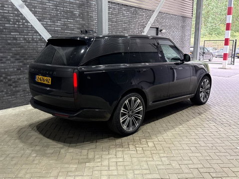 Land Rover Range Rover 3.0 D350 HSE Autobiography MHEV | Luchtvering | Panoramadak | Meridian 3D | 360° Camera | Koelbox | Stoelventilatie | 23 Inch