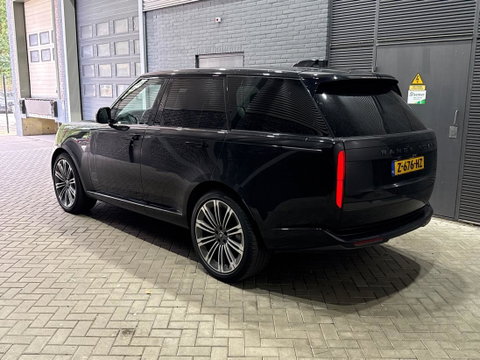 Land Rover Range Rover 3.0 D350 HSE Autobiography MHEV | Luchtvering | Panoramadak | Meridian 3D | 360° Camera | Koelbox | Stoelventilatie | 23 Inch