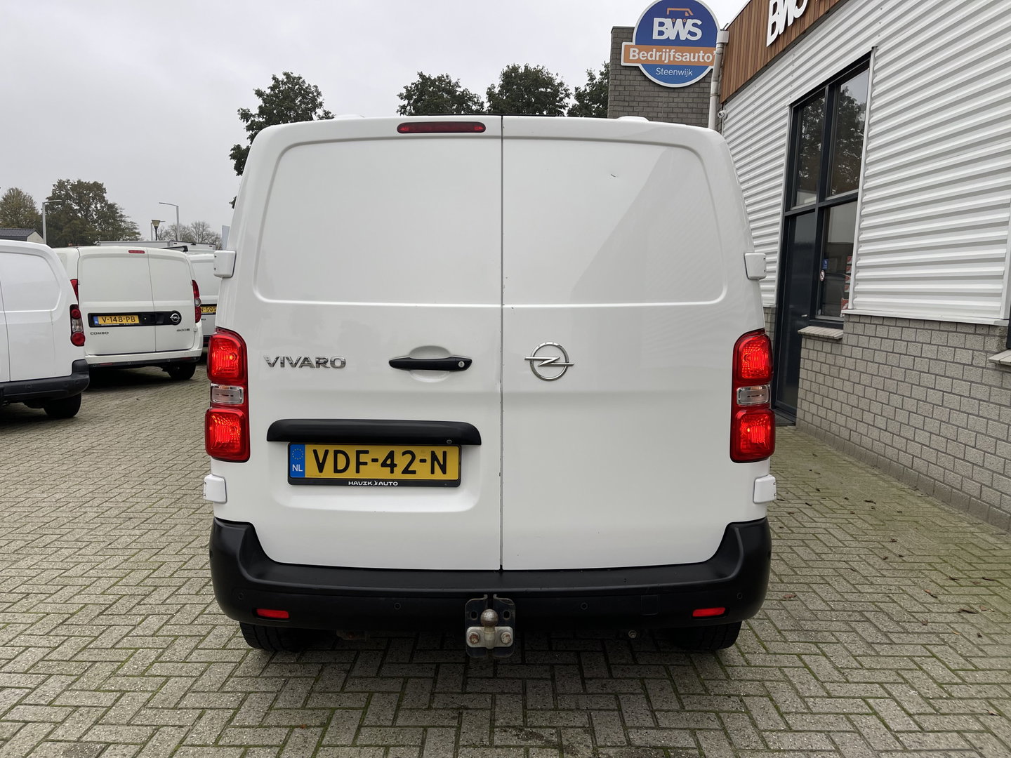 Opel Vivaro 2.0 CDTI 122pk L2H1 Edition nieuwe type / vaste prijs rijklaar € 12.950 ex btw / lease vanaf € 256 / airco / cruie / navi / camera / pdc / trekhaak 2500 kg !