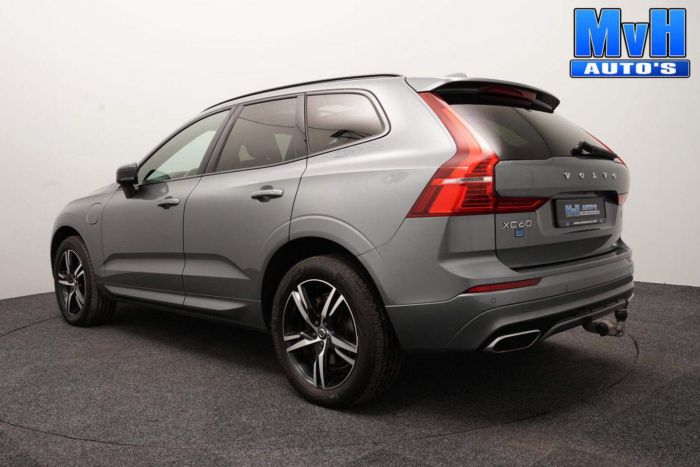 Volvo XC60 2.0 PHEV T6 AWD R-Design|PANO|H/K|TREKH|SOH93%