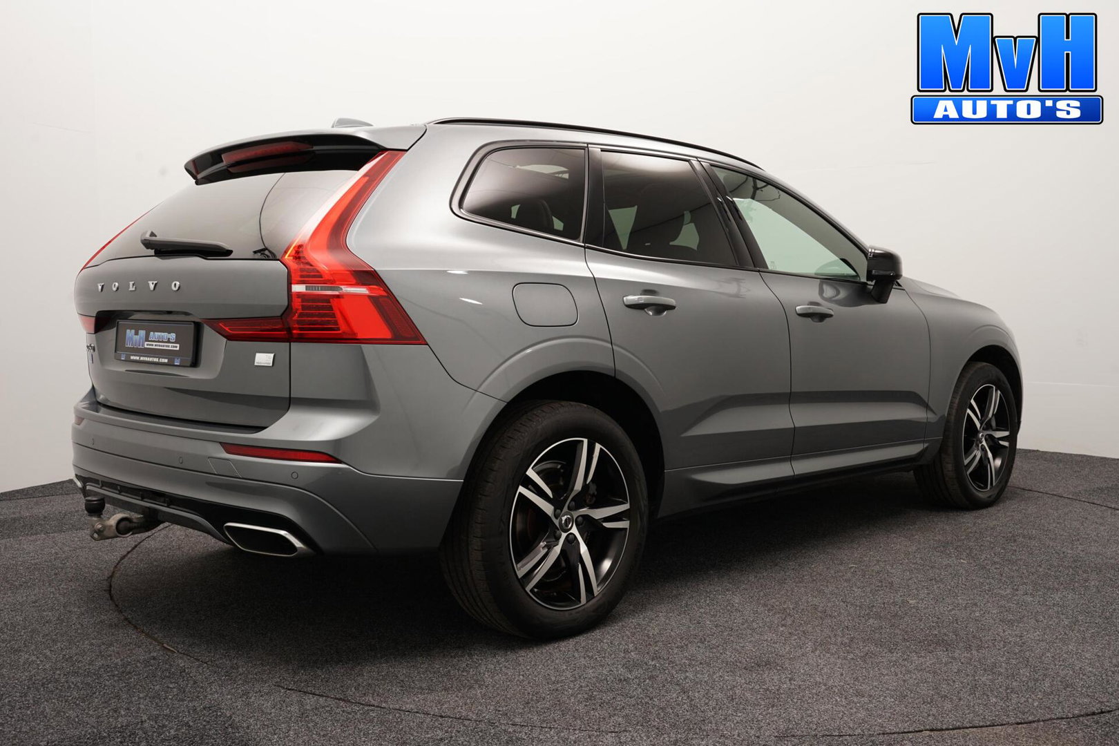 Volvo XC60 2.0 PHEV T6 AWD R-Design|PANO|H/K|TREKH|SOH93%