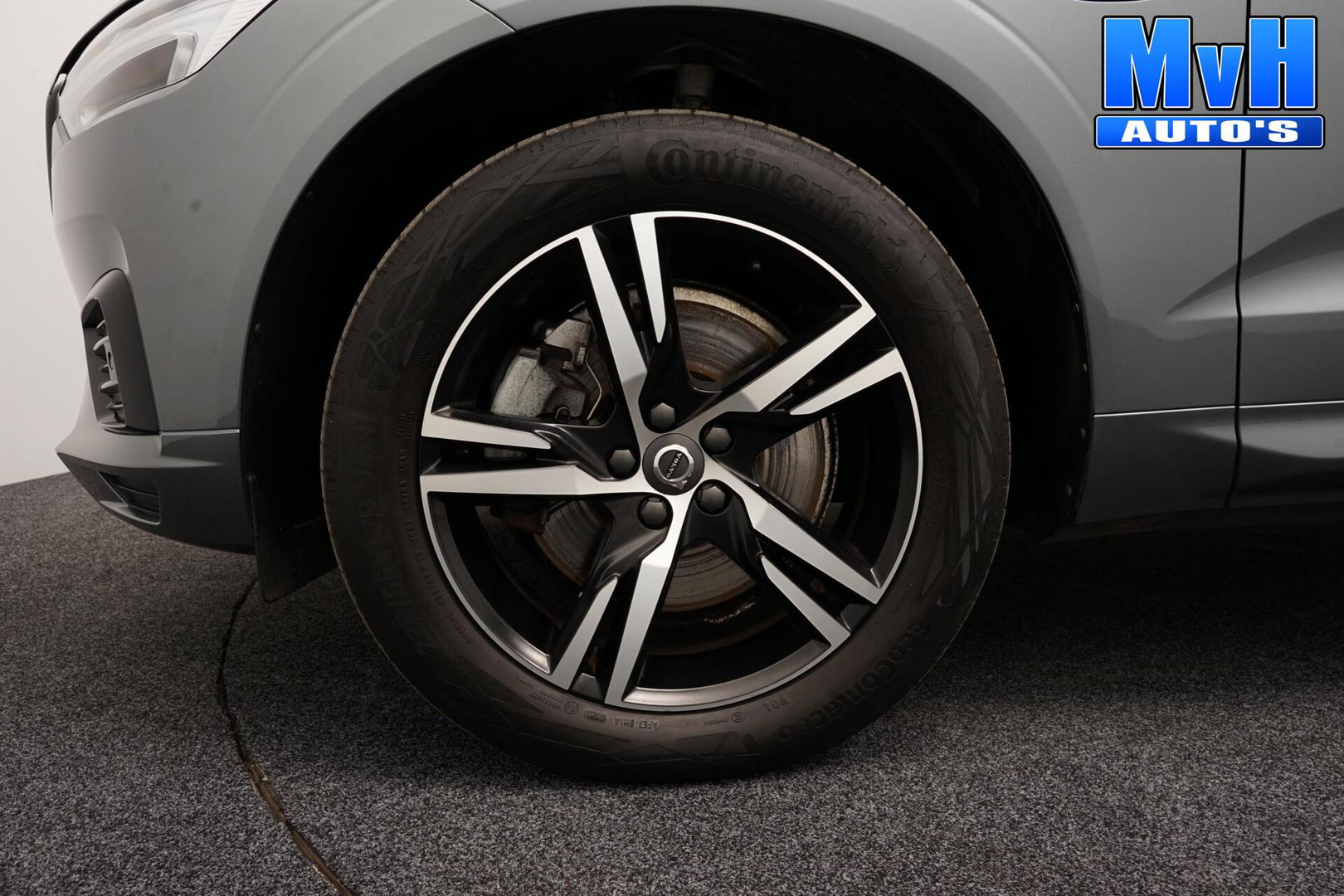 Volvo XC60 2.0 PHEV T6 AWD R-Design|PANO|H/K|TREKH|SOH93%