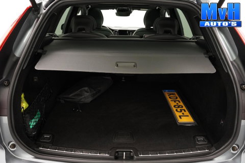 Volvo XC60 2.0 PHEV T6 AWD R-Design|PANO|H/K|TREKH|SOH93%