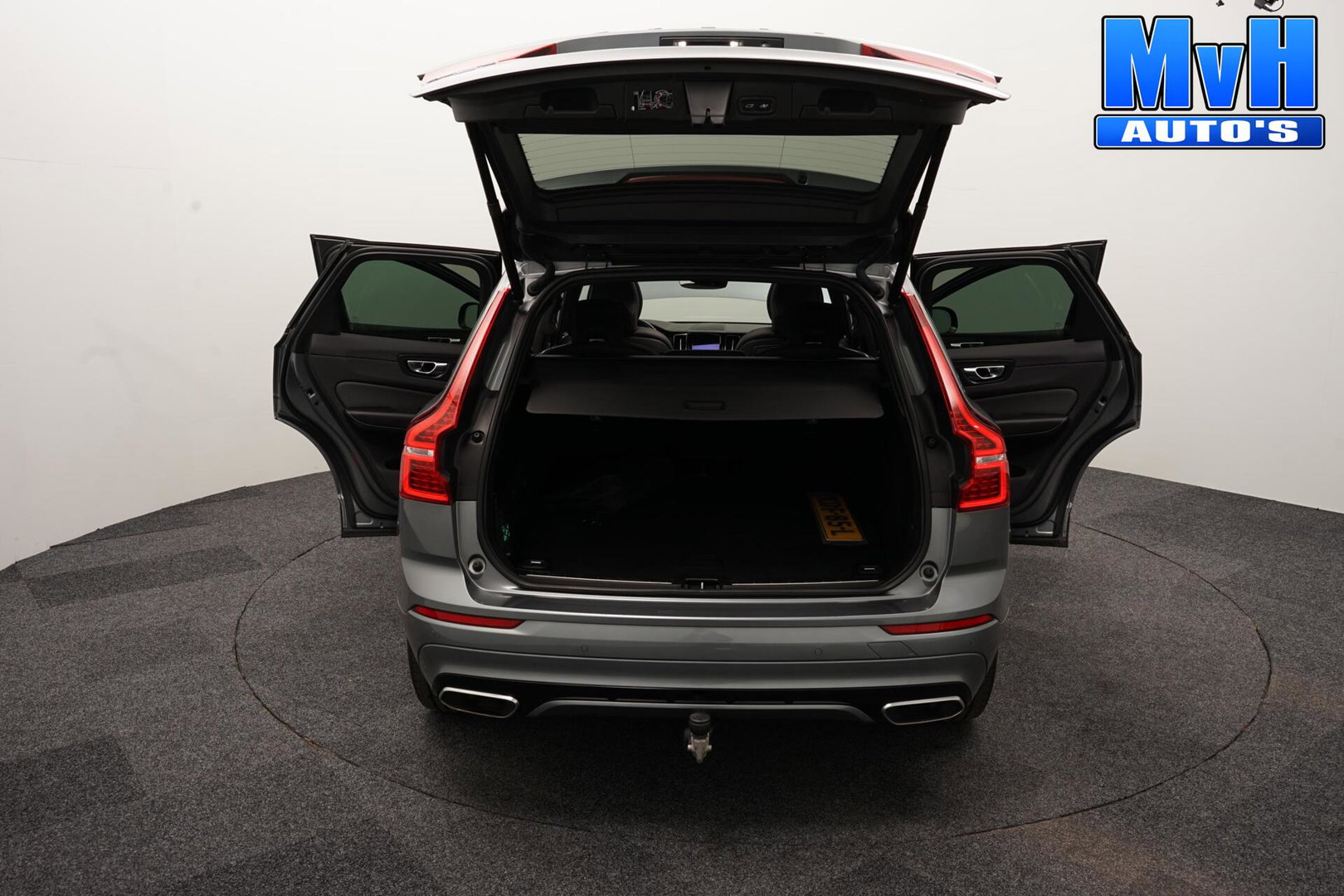 Volvo XC60 2.0 PHEV T6 AWD R-Design|PANO|H/K|TREKH|SOH93%