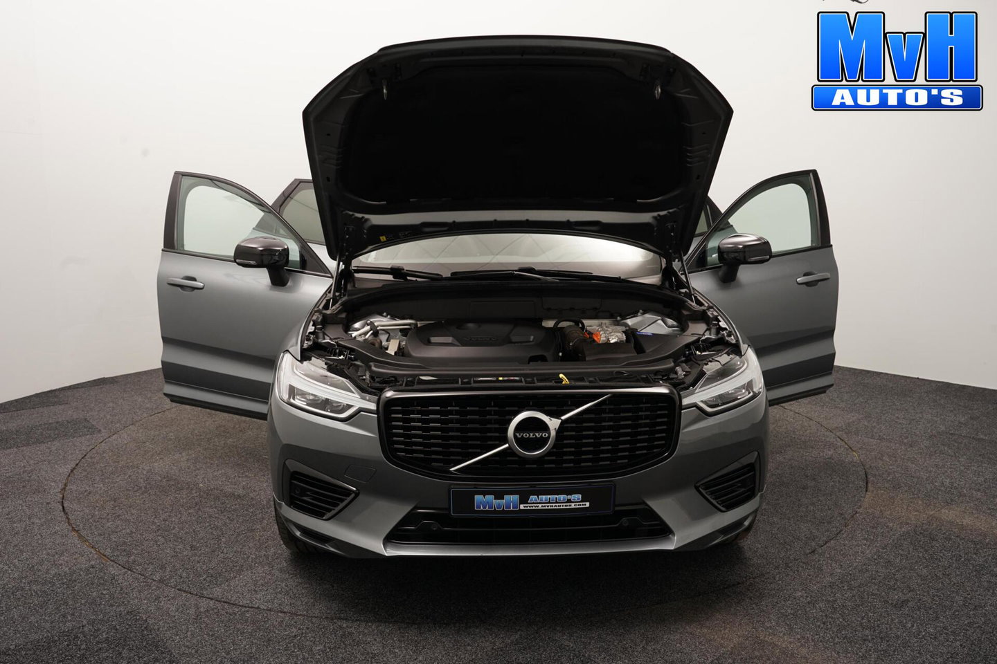 Volvo XC60 2.0 PHEV T6 AWD R-Design|PANO|H/K|TREKH|SOH93%