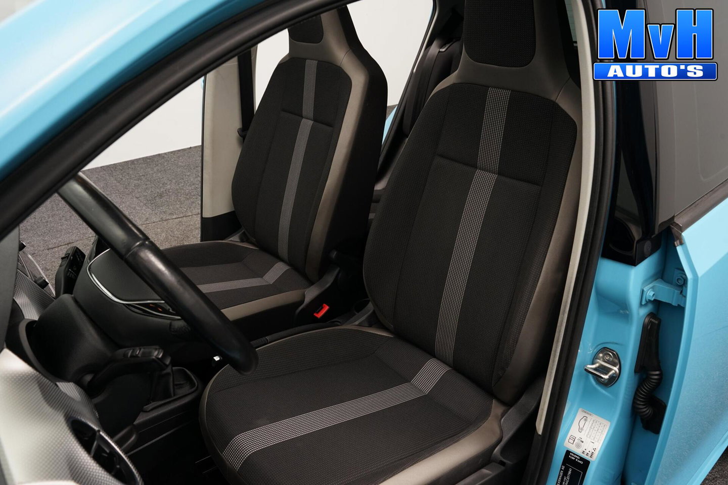 Volkswagen up! 1.0 BMT high up!|PANO|CAMERA|CRUISE|ORG.NL