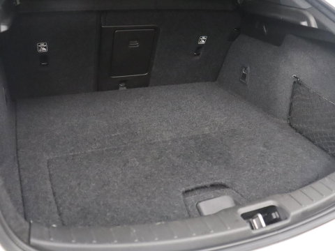 Polestar 2 Standard Range Single Motor 63kWh | SOH 91.5% | Panoramadak | Trekhaak | 360 camera | Harman/Kardon | Stuur/stoel verwarming | Carplay | Memory |