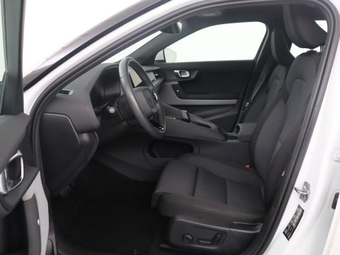 Polestar 2 Standard Range Single Motor 63kWh | SOH 91.5% | Panoramadak | Trekhaak | 360 camera | Harman/Kardon | Stuur/stoel verwarming | Carplay | Memory |