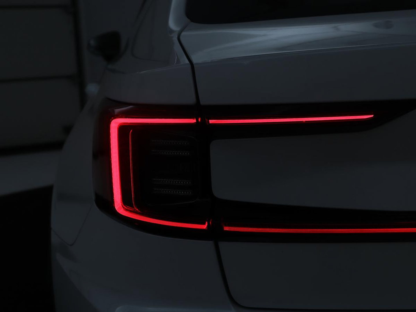 Polestar 2 Standard Range Single Motor 63kWh | SOH 91.5% | Panoramadak | Trekhaak | 360 camera | Harman/Kardon | Stuur/stoel verwarming | Carplay | Memory |