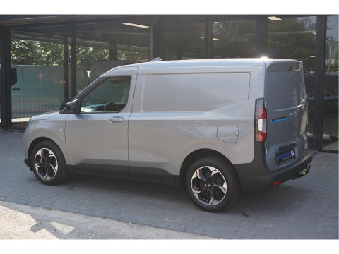 Ford Transit Courier Limited Elektrisch 46 kWh 136PK Apple CP/Android A, Cam, Stoel/Stuur verw. Trekhaak, LM Velg!! Nr. 01*
