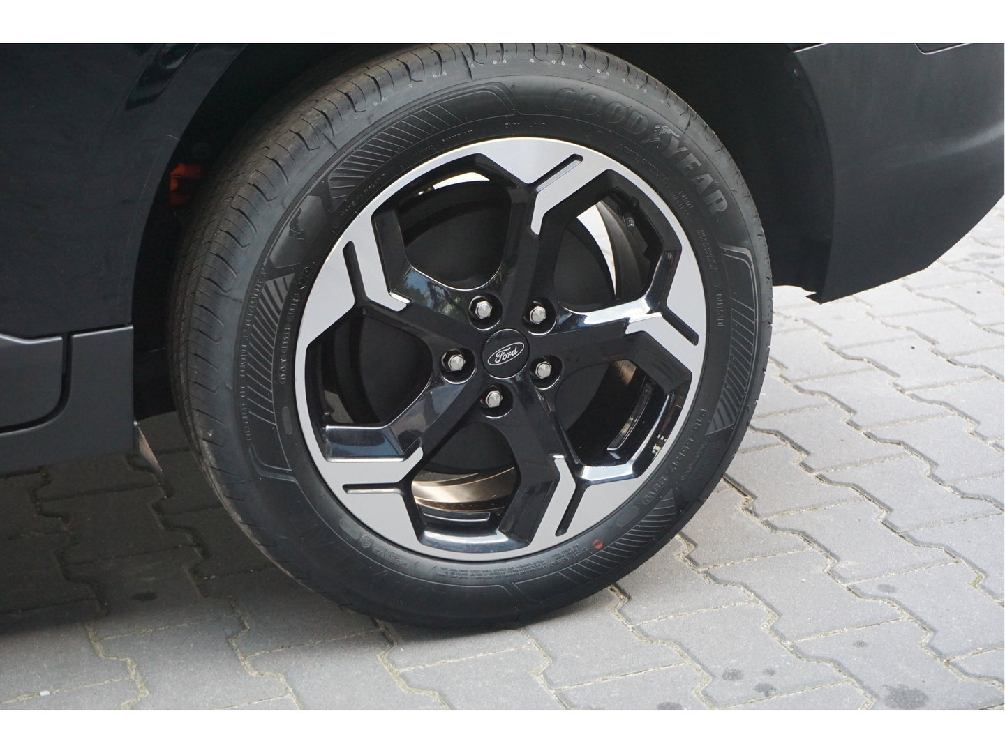 Ford Transit Courier Limited Elektrisch 46 kWh 136PK Apple CP/Android A, Cam, Stoel/Stuur verw. Trekhaak, LM Velg!! Nr. 02*