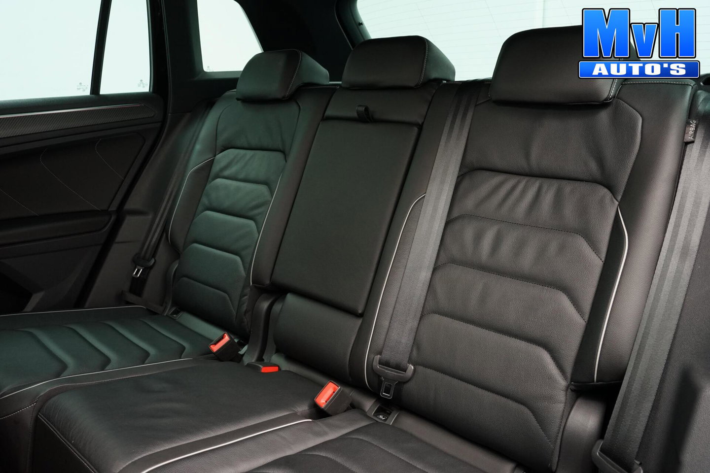 Volkswagen Tiguan 1.4 TSI PHEV R-Line|PANO|BOMVOL!|SOH.94%