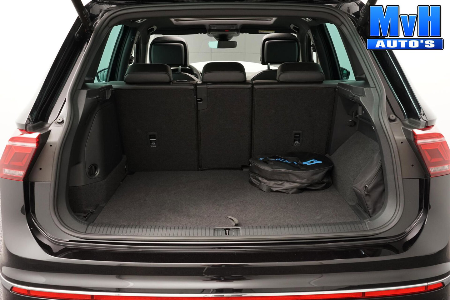 Volkswagen Tiguan 1.4 TSI PHEV R-Line|PANO|BOMVOL!|SOH.94%