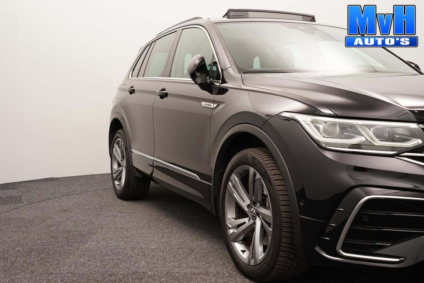 Volkswagen Tiguan 1.4 TSI PHEV R-Line|PANO|BOMVOL!|SOH.94%