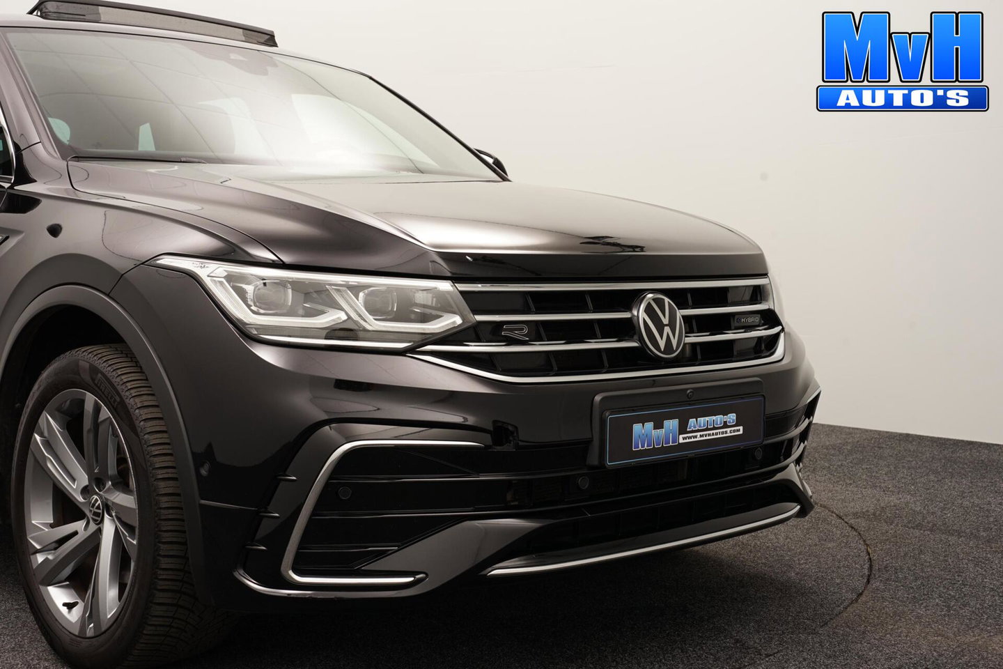 Volkswagen Tiguan 1.4 TSI PHEV R-Line|PANO|BOMVOL!|SOH.94%