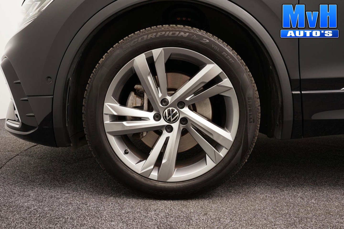 Volkswagen Tiguan 1.4 TSI PHEV R-Line|PANO|BOMVOL!|SOH.94%