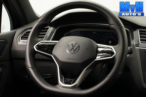 Volkswagen Tiguan 1.4 TSI PHEV R-Line|PANO|BOMVOL!|SOH.94%