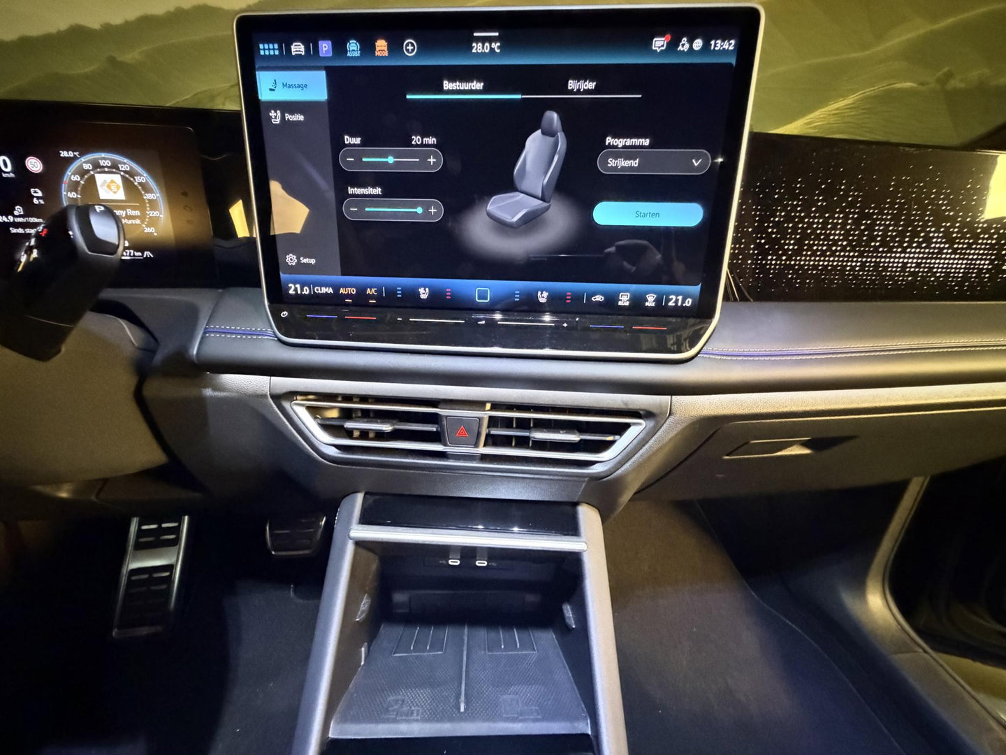 Volkswagen Tiguan 1.5 eHybrid R-Line Edition Full options l fabriek garantie extra