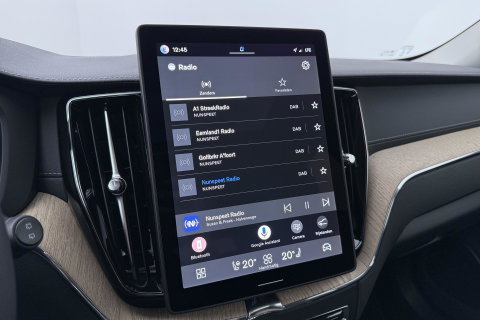 Volvo XC60 T8 Ultra Dark | Luchtvering | Harman/Kardon | Panoramadak | 360° Camera | Head-Up | Stoel+Stuurverwarming | ACC