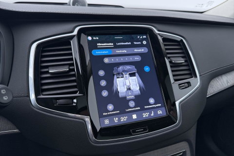 Volvo XC90 T8 Ultra Dark | Bowers&Wilkins | Luchtvering | Panoramadak | 360° Camera | Massage | Head-Up | Trekhaak | 22 inch | ACC