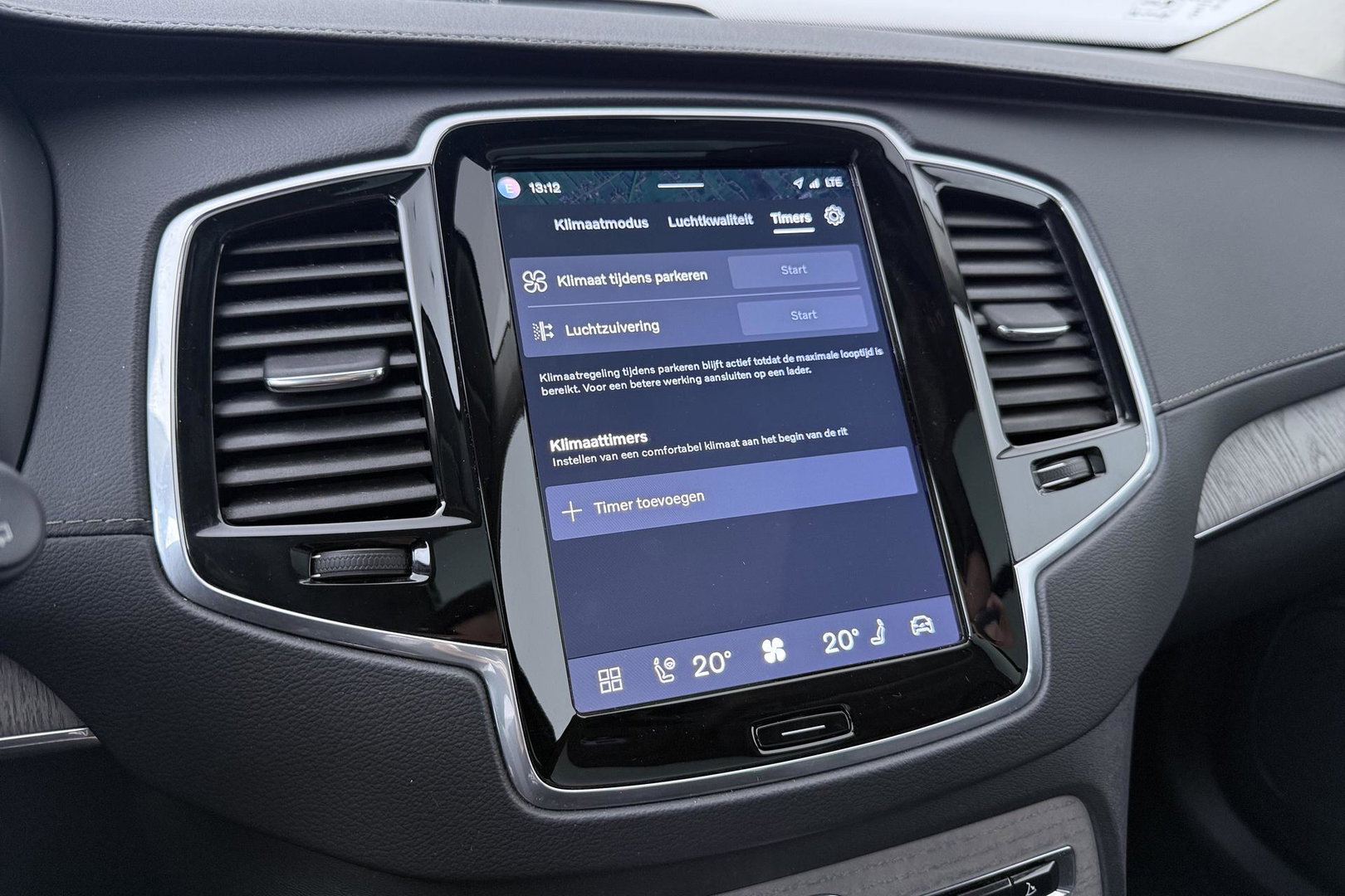 Volvo XC90 T8 Ultra Dark | Bowers&Wilkins | Luchtvering | Panoramadak | 360° Camera | Massage | Head-Up | Trekhaak | 22 inch | ACC