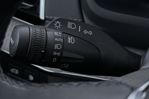 Volvo XC90 T8 Ultra Dark | Bowers&Wilkins | Luchtvering | Panoramadak | 360° Camera | Massage | Head-Up | Trekhaak | 22 inch | ACC