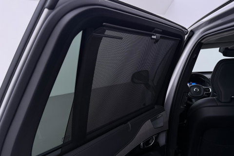 Volvo XC90 T8 Ultra Dark | Bowers&Wilkins | Luchtvering | Panoramadak | 360° Camera | Massage | Head-Up | Trekhaak | 22 inch | ACC