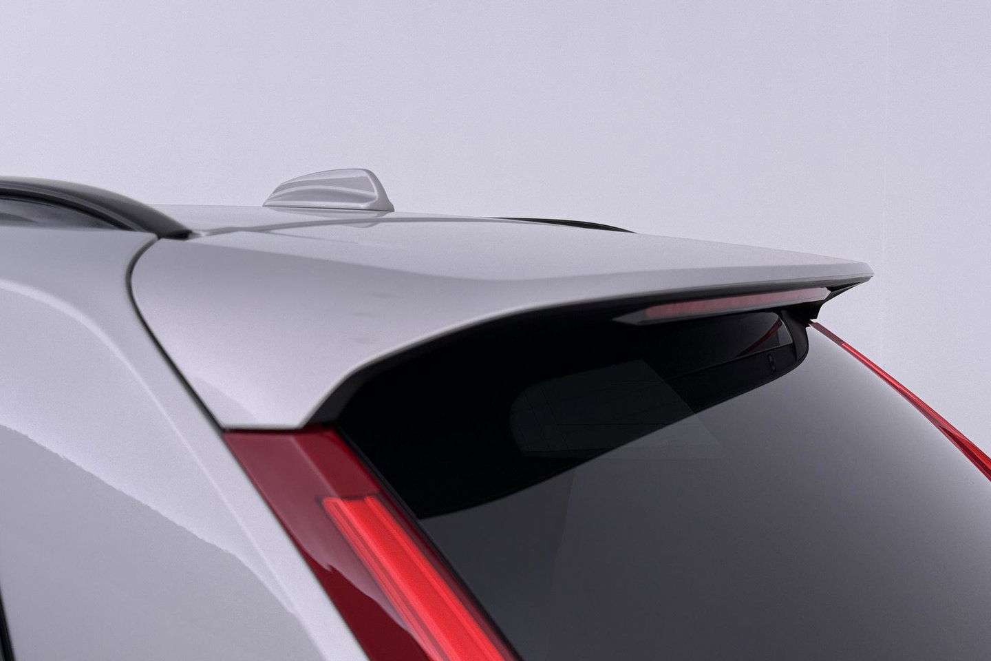 Volvo XC90 T8 Ultra Dark | Bowers&Wilkins | Luchtvering | Panoramadak | 360° Camera | Massage | Head-Up | Trekhaak | 22 inch | ACC