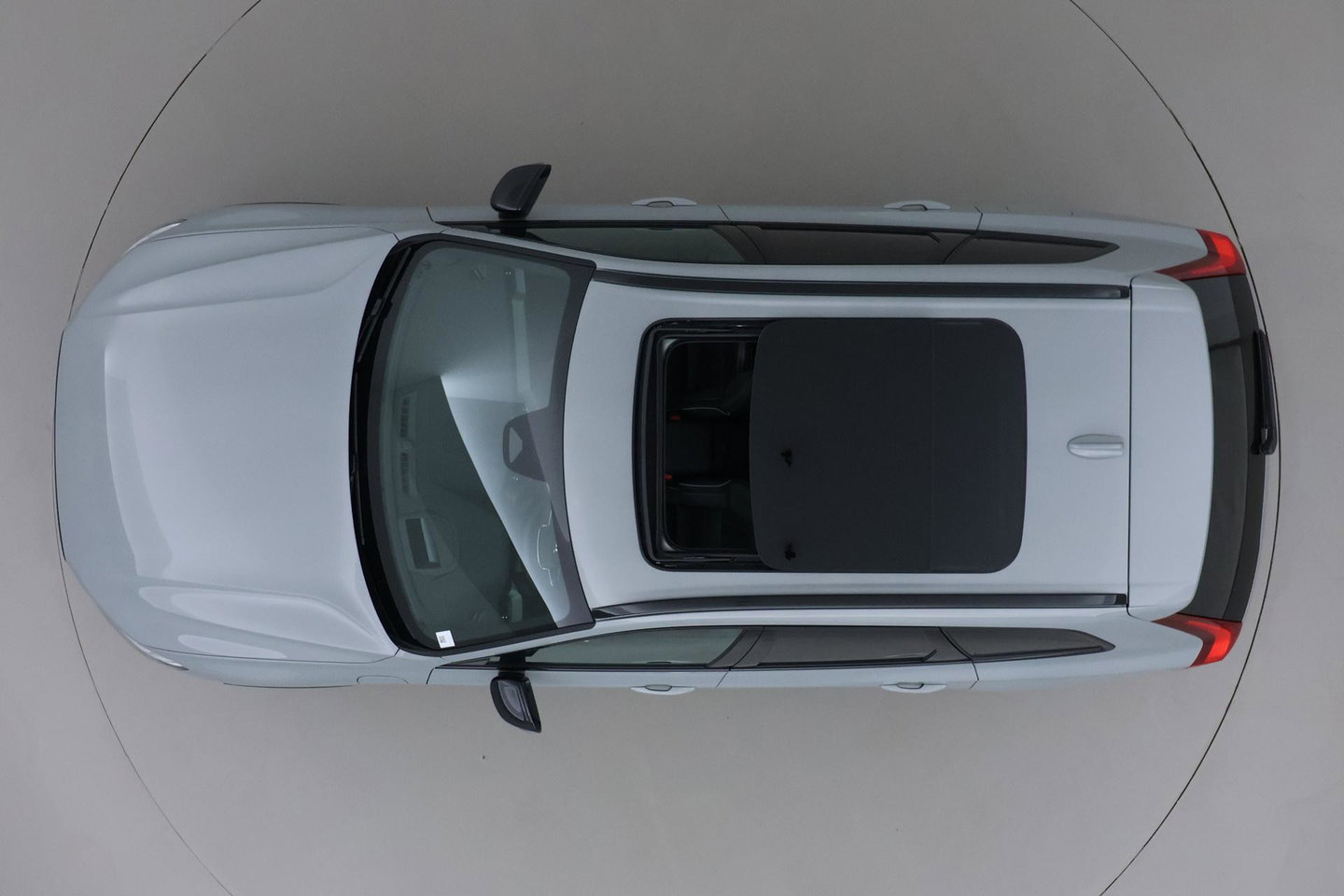 Volvo XC60 T6 Plus Black Edition | Harman/Kardon | Pilot Assist | Panoramadak | 360° Camera | Head-Up | Stoel+Stuurverwarming | 21 Inch