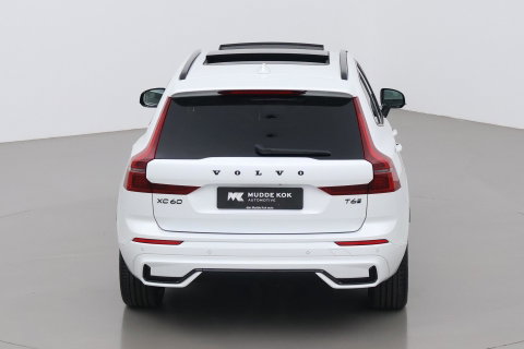 Volvo XC60 T6 Plus Black Edition | Harman/Kardon | Panoramadak | Pilot Assist | 360° Camera | Head-Up | Stoel+Stuurverwarming | 21 Inch