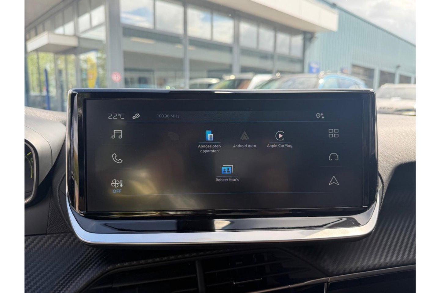 Peugeot 2008 1.2PT HYBRIDE AUTOMAAT STYLE CARPLAY AIRCO PDC
