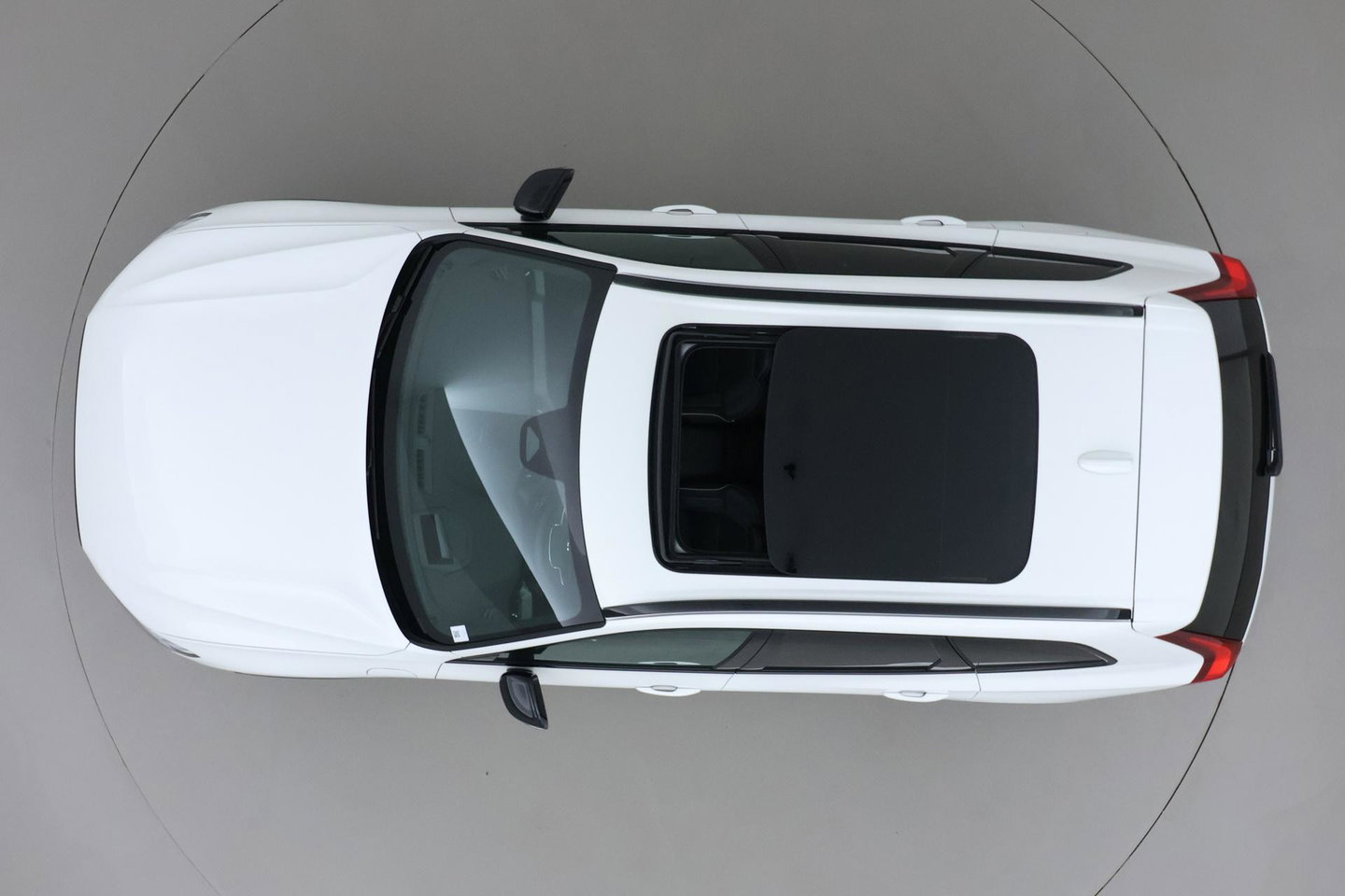 Volvo XC60 T6 Plus Black Edition | Harman/Kardon | Panoramadak | Pilot Assist | 360° Camera | Head-Up | Stoel+Stuurverwarming | 21 Inch