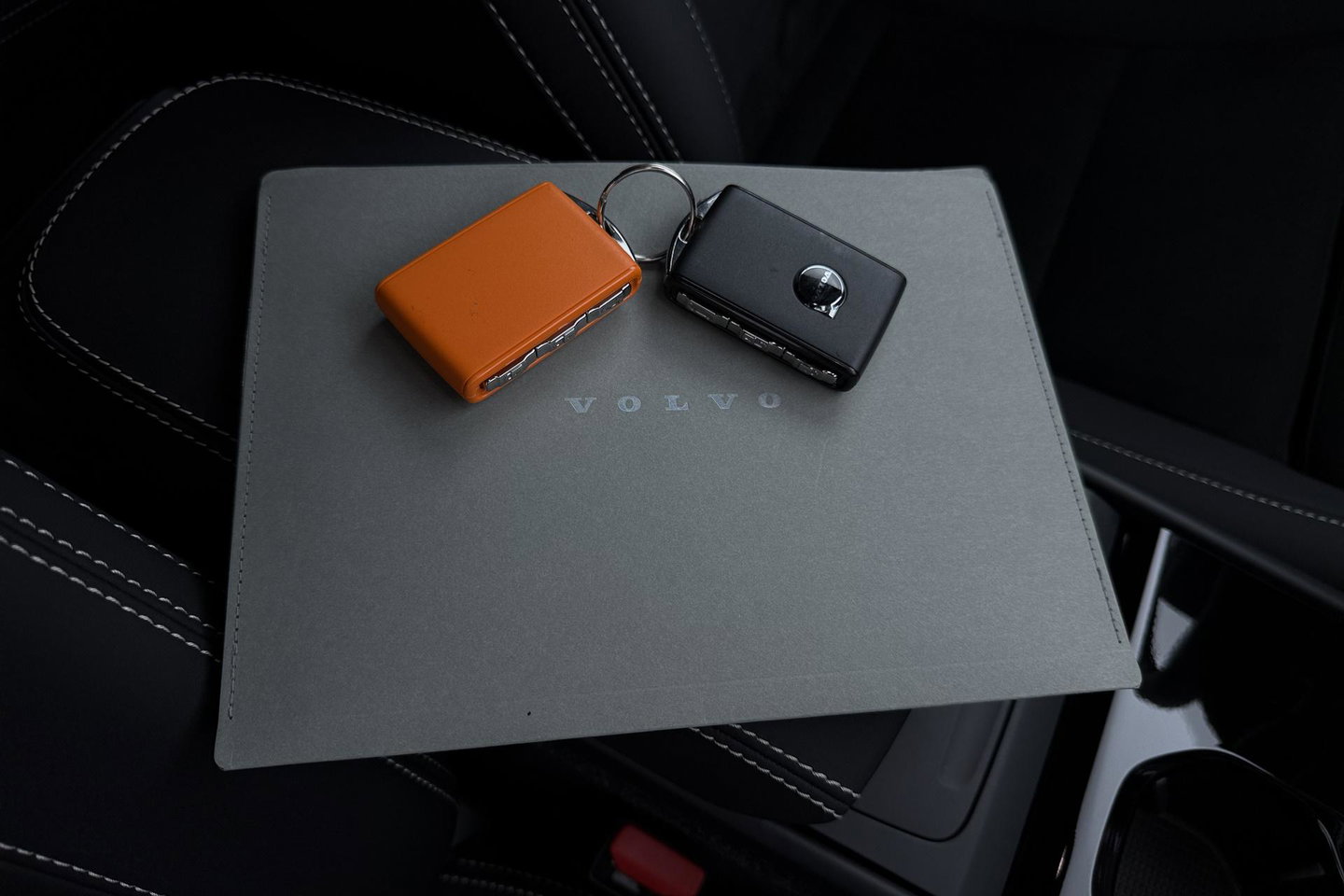 Volvo EX40 Single Motor Extended Range Plus | 82 kWh | Harman/Kardon | Pilot Assist | 360° Camera | Warmtepomp | Stoel+Stuurverwarming | ACC