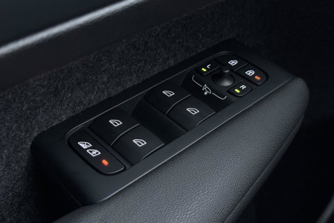 Volvo EX40 Single Motor Extended Range Plus | 82 kWh | Harman/Kardon | Pilot Assist | 360° Camera | Warmtepomp | Stoel+Stuurverwarming | ACC