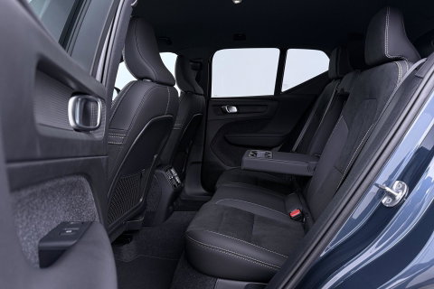 Volvo EX40 Single Motor Extended Range Plus | 82 kWh | Harman/Kardon | Pilot Assist | 360° Camera | Warmtepomp | Stoel+Stuurverwarming | ACC