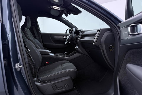 Volvo EX40 Single Motor Extended Range Plus | 82 kWh | Harman/Kardon | Pilot Assist | 360° Camera | Warmtepomp | Stoel+Stuurverwarming | ACC